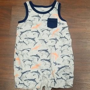 4/$15 Gap Shark Jumper